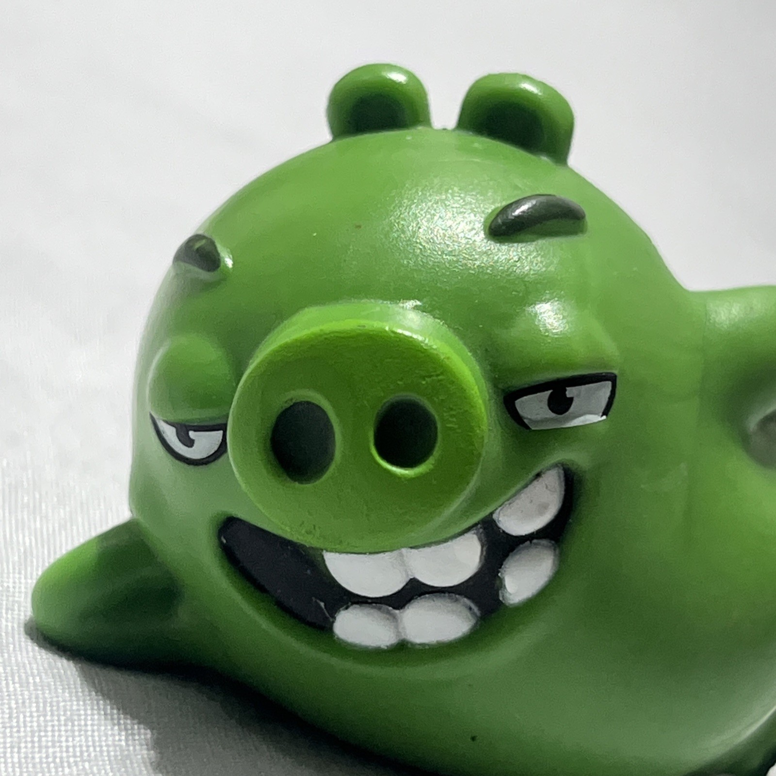 Angry Birds Rovio 2016 Action Figure PVC Sexy Lounging Pig Chuck