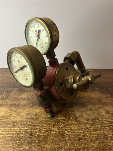 Vintage AIRCO 8402 Acetylene Brass Two Stage Regulator USA