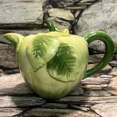 Vintage San Marco Nove Italy Green Apple TEAPOT w Lid Handle Embossed Leaf 
