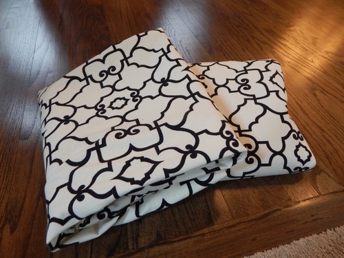 Pair - 2 Panels - Custom Lined Cream & Black Curtain Panels! 52 x 94.5 - Picture 5 of 5