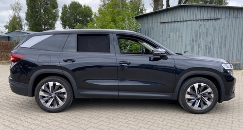 Sunscreen for ŠKODA KODIAQ 2 II SUV from 2024-4-Piece on Magnets RayStop - Picture 5 of 8
