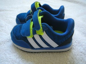 tenis adidas niño azul