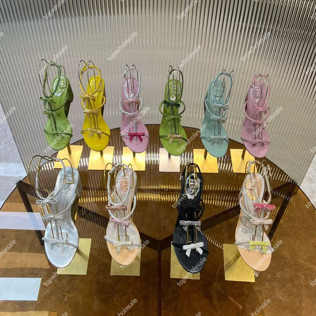 Foto 2 di 22