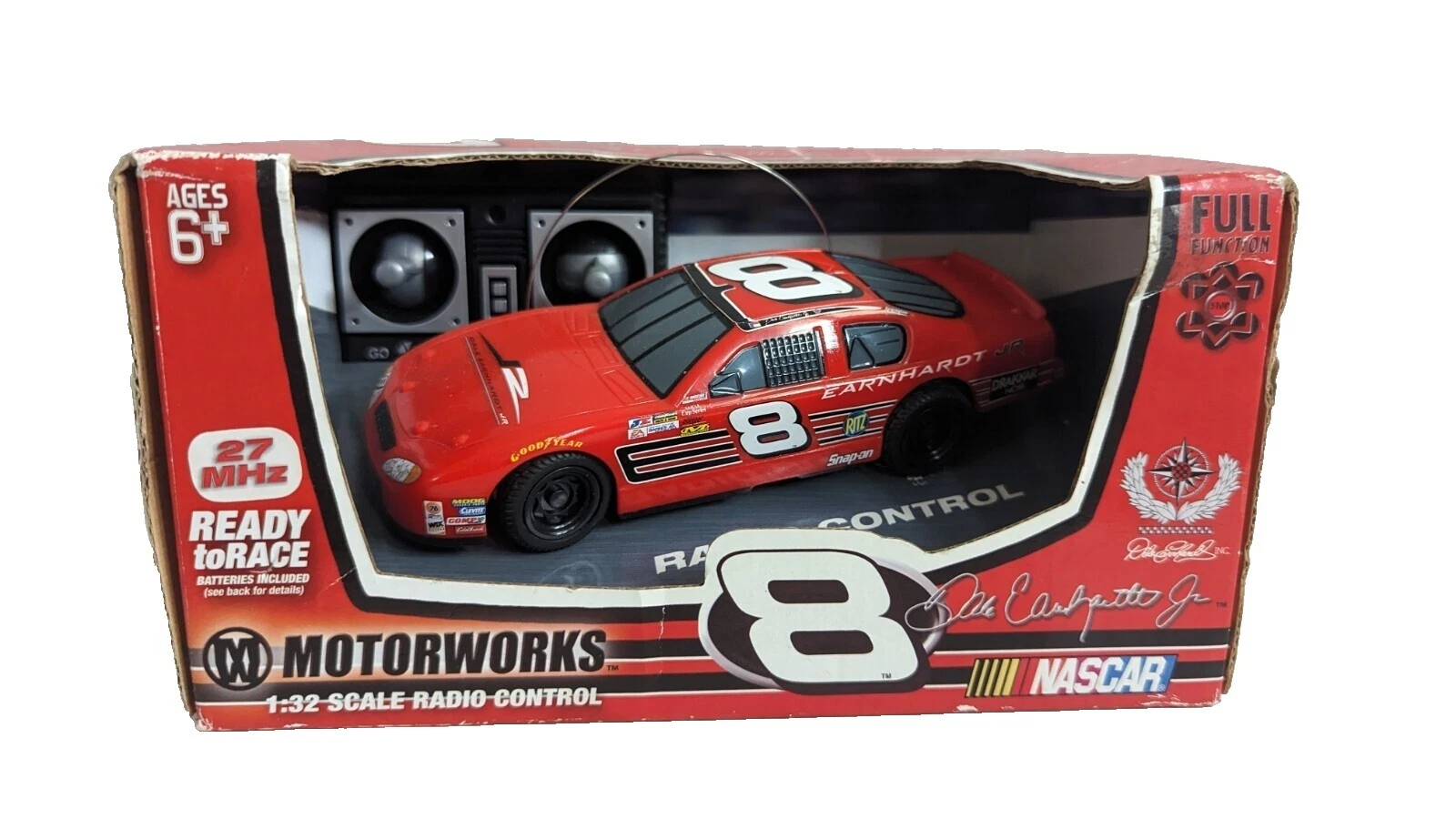 Lionel 1:18 Diecast Racing Cars