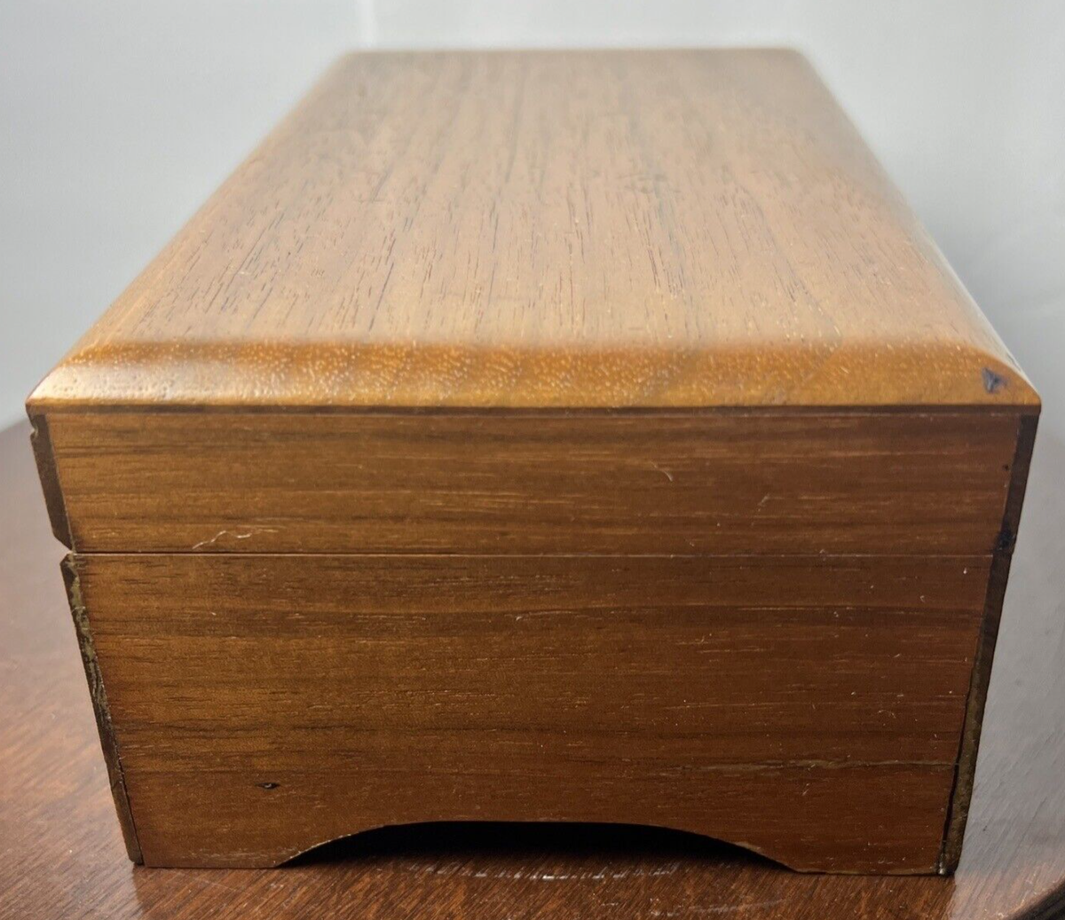 Reuge Hardwood 3/72 3 Songs 72 Notes Swiss Music Box Reuge Hardwood 3/72 3 Songs 72 Notes Swiss Music Box