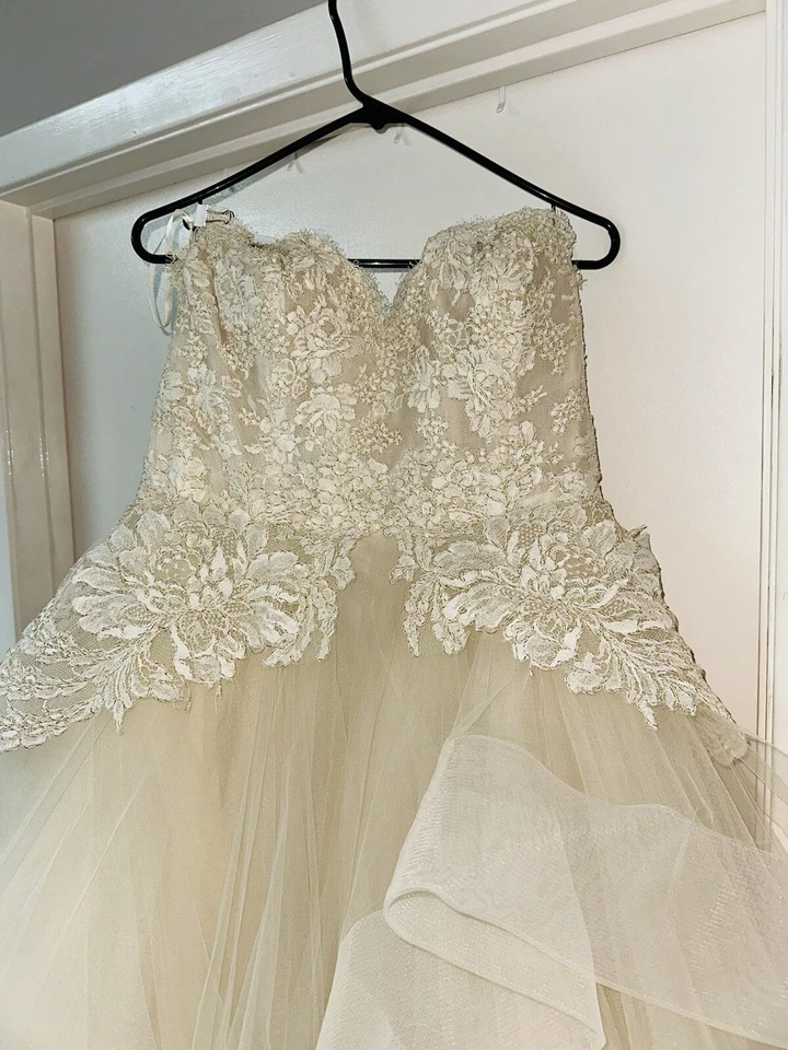 Vestido de novia Lázaro estilo 3413, novia, marfil/crema, talla 18, Foto 3 de 4