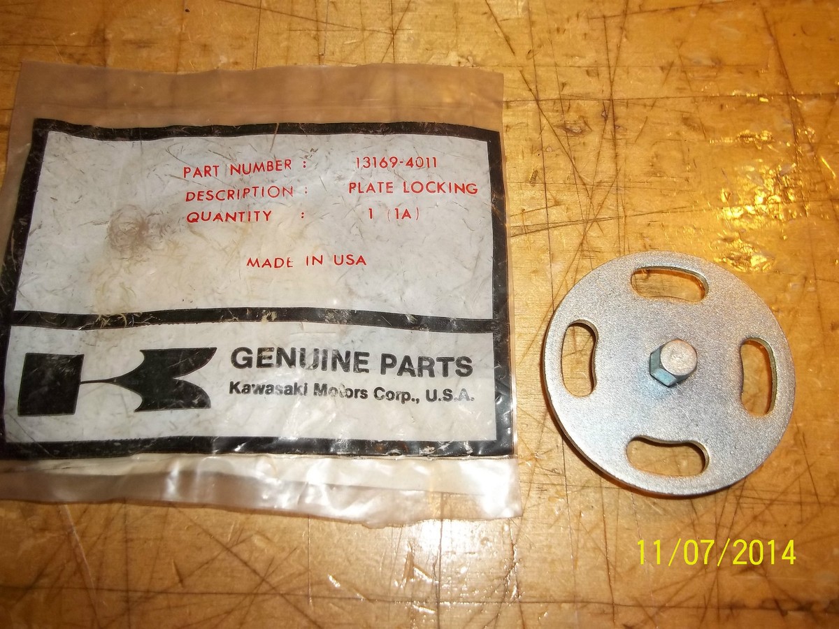 KAWASAKI KLT200 OEM REAR AXLE LOCKING PLATE KLT 200 1981-1983