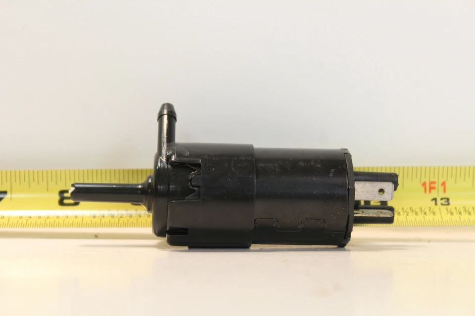 Bomba lavadora parabrisas GM Delco 22031561 1987-88 Chevrolet R20 (746) NOS Foto 2 de 4