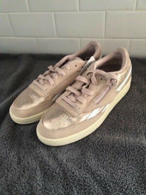 Reebok Club C Revenge Plus Women's Sneakers in Rose Size 9