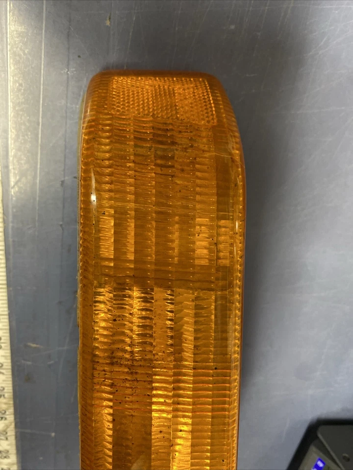 Lámpara de estacionamiento de señal delantera derecha lado del pasajero Mopar OEM 1991-1996 Dodge Dakota Foto 2 de 4