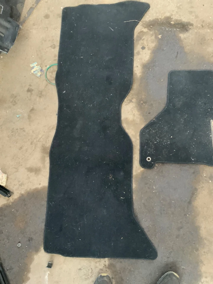 2013-2018 道奇 Ram Crew Cab 1500 2500 3500 地毯脚垫 原始设备制造商 2014 2015 2016 — 第 3/3 张图片