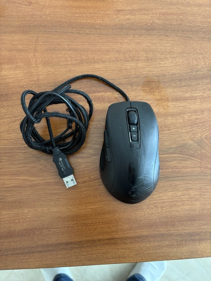 Mouse para juegos con cable Roccat Kone Pure ROC 11-700 | Botones laterales | Luces RGB Foto 4 de 4