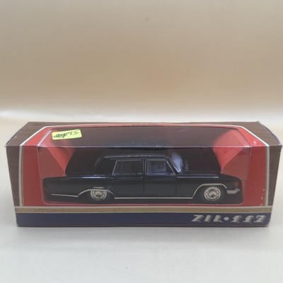 RUSSIAN MODEL Saratov Limousine Die Cast Car  ZIL-117  1/43 SCALE.