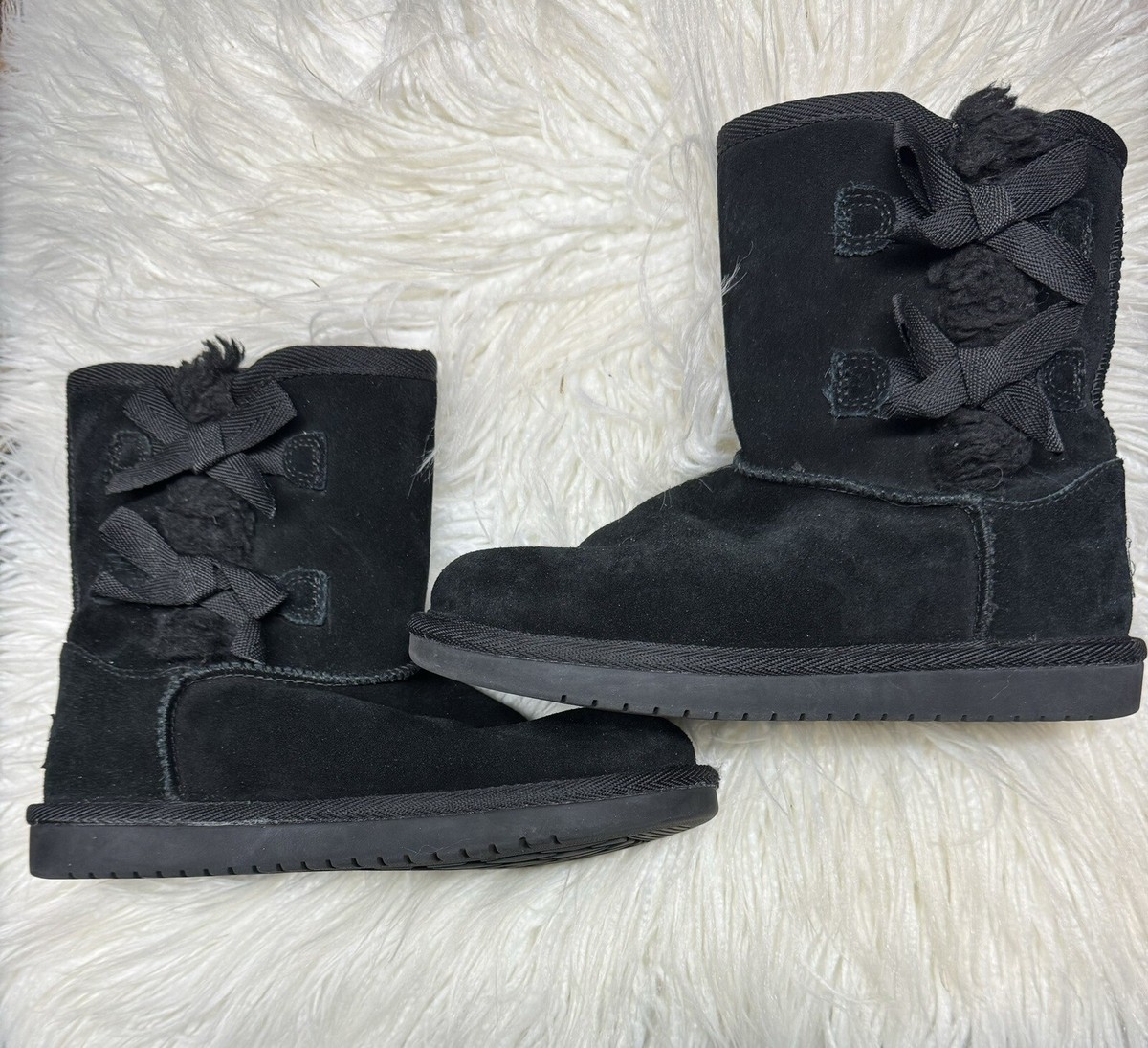 Koolaburra By UGG Girls Size 2 Boots Black Bows Sheepskin  display picture 2