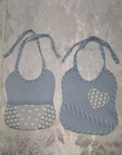 Bavette Neonato Bambino Ricamate A Mano Set Due Pezzi