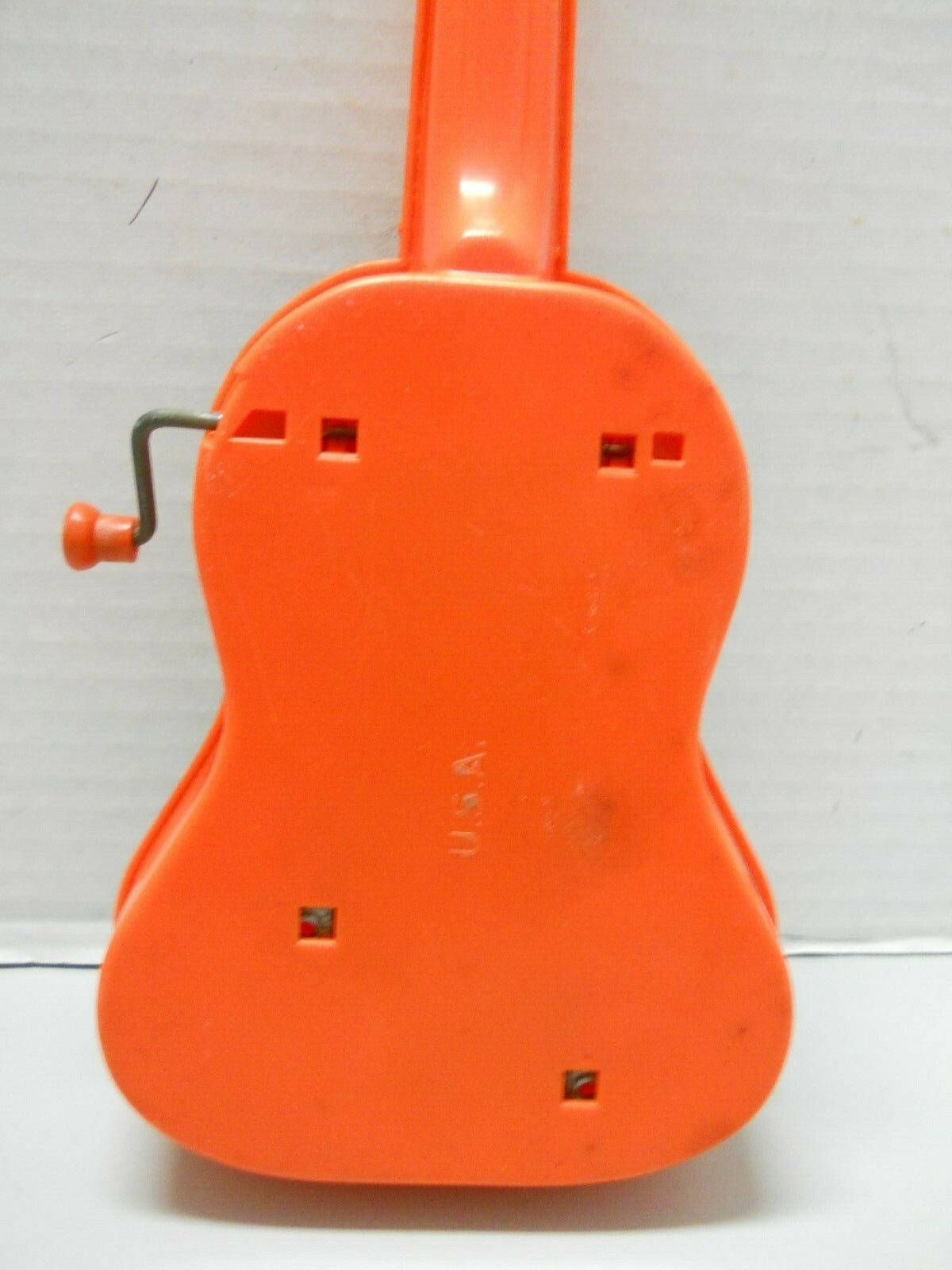 Vintage Bugs Bunny Mattel Wind-Up Music Orange Guitar Toy USA 1978 Free ...