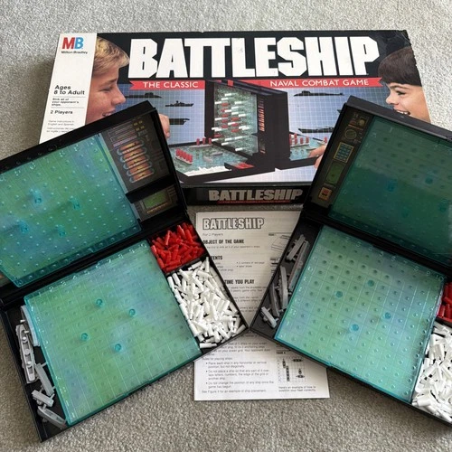VINTAGE Battleship COMPLETE Milton Bradley 1990 90s War Classic Board Game
