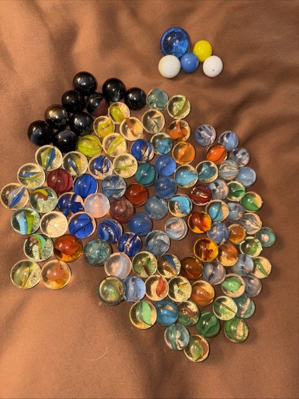 Vintage Lot Of Over 1 Pound Of Almost Entirely Cat’s Eye Marbles. (W/ 4 Chinas)