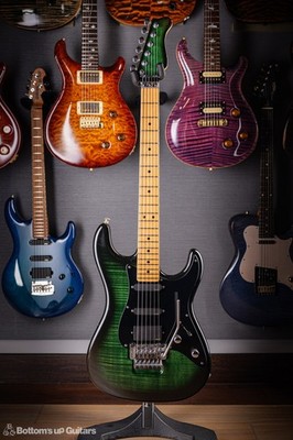 Valley Arts Custom PRO USA - Green Sunburst - 