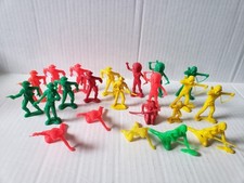 Vintage 1960s/70s plastic Cowboys and Indians Western figure lot 22 Pieces