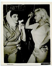 Jayne Mansfield With Joan Collins, Great Snapshot , ac27