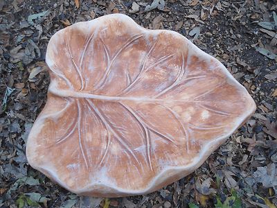 Leaf birdbath bird feeder mold concrete plaster plastic casting 11'' x 10'' x 2''