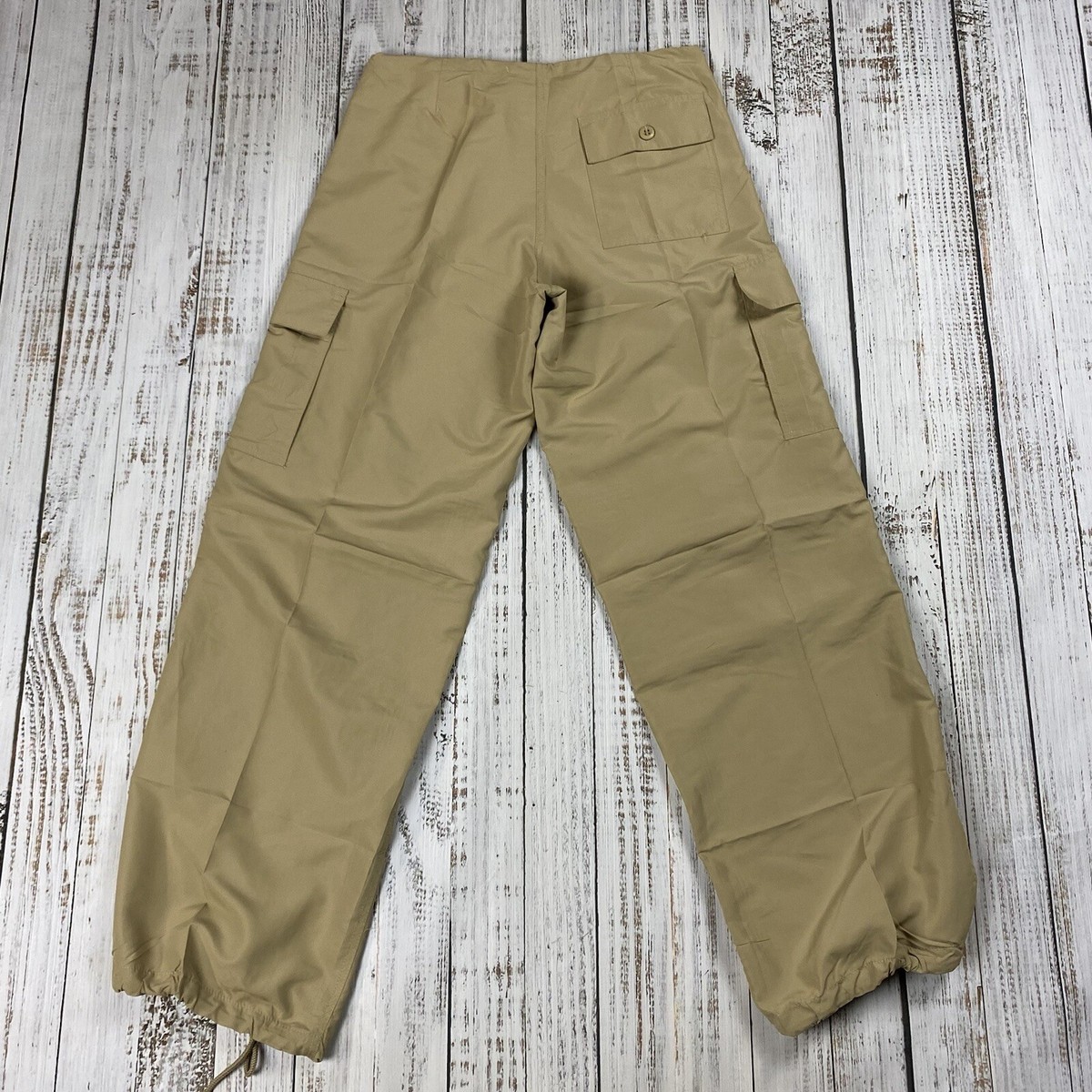 NWT VINTAGE 90S UFO SPELLOUT PARACHUTE RAVE BAGGY CARGO NWT VINTAGE 90S UFO SPELLOUT PARACHUTE RAVE BAGGY CARGO