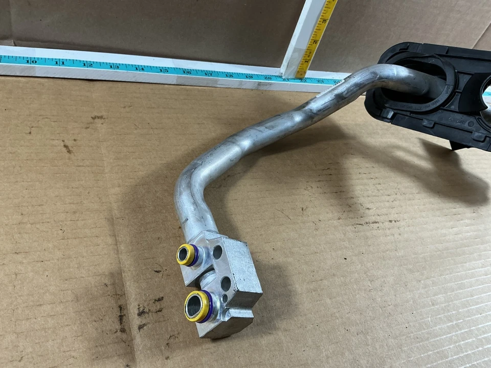 Tubo de manguera de línea líquida evaporador de aire acondicionado Audi A7 Quattro 2012-2018 4G1260712D OEM Foto 4 de 4