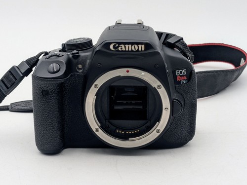 Canon EOS Rebel T5i DSLR Camera Body w/ Yongnuo Speedlite YN600EX-RT II Flash