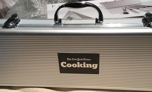 Fiero 5 Piece Stainless Steel BBQ Set with Case New. In Box Has N. Y. Times Logo - 第 8/10 張圖片