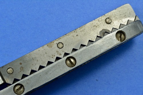 Vintage J Wiss & Sons "Model A" Pinking Shears, Adjustable Heavy Duty - 1934 - Picture 10 of 10