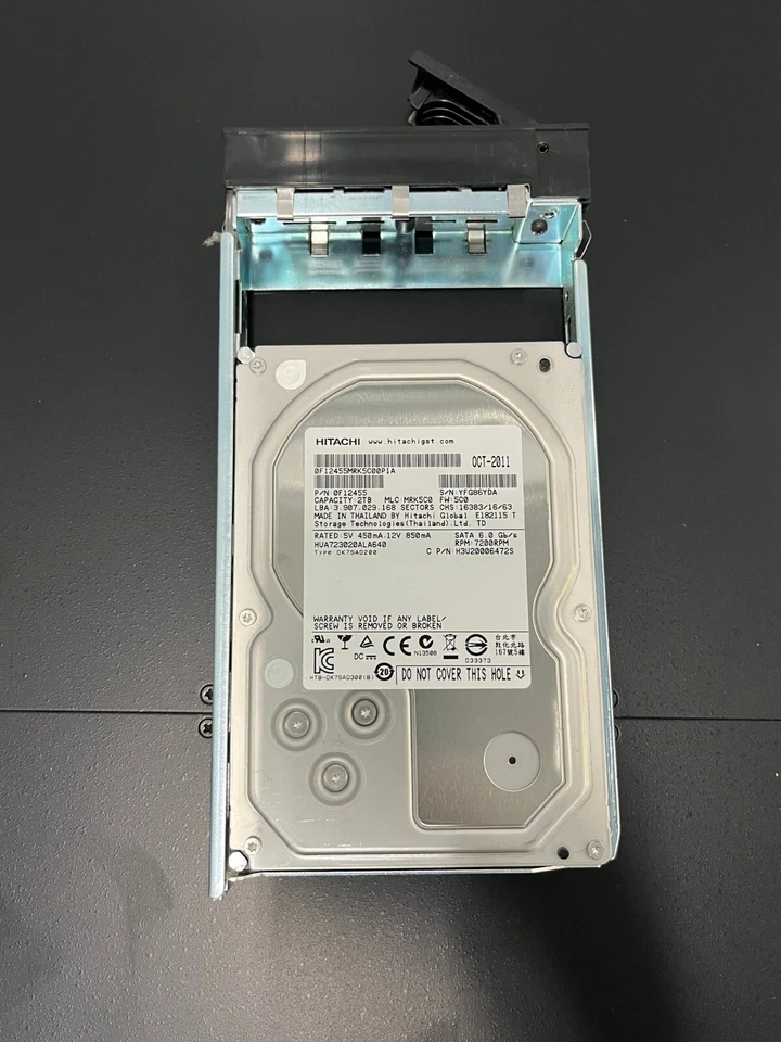 Sistema de almacenamiento SAS de fibra Proavio UltraStor RS16 FS (3U, 32 TB) Foto 4 de 4