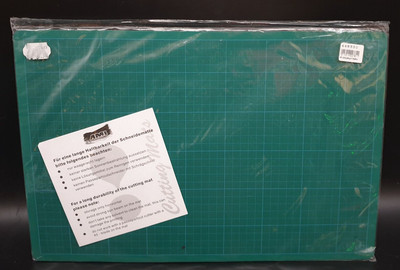AMI Schneidematte Schneideunterlage Cutting Mat 30x45cm Grün