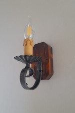 Applique Rustico In Ferro Battuto E Legno Medievale 1 Luce Candela Candelotto