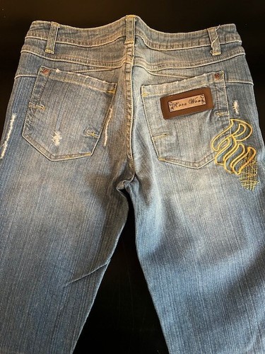 Rocawear Unicorn Art Embroidered Distressed Women / Girls size 5 Jean comfy - Picture 4 of 4