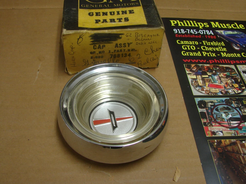 Volante con tapa de bocina nos GM 1959 1960 BEL AIR BISCAYNE CHEVROLET 283 348 Foto 3 de 4