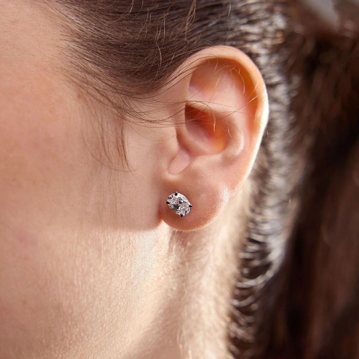 IGI Certified 2.00ct Lab Grown Diamond Stud Earrings in 14k White Gold VVS-VS image-4