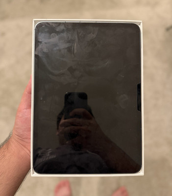 Apple iPad Pro 11in (M5) 256GB Silver Wi-Fi+5G OLED 8GB RAM ME2P4LL/A