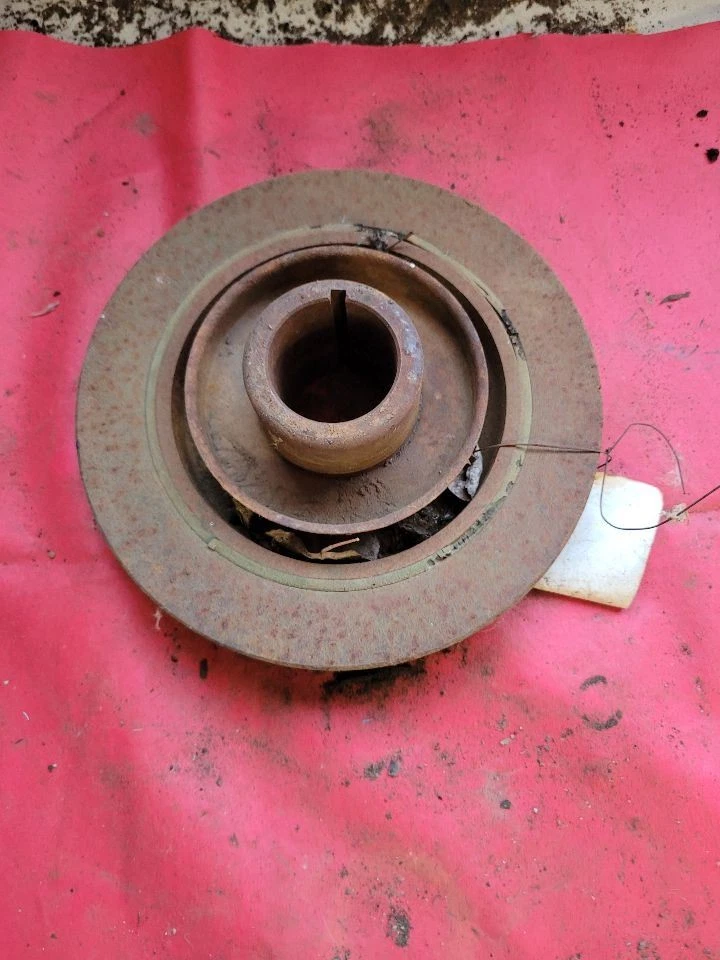 Equilibrador armónico 8-318 A100 para camioneta Dodge 100 66-68 70  Foto 2 de 2