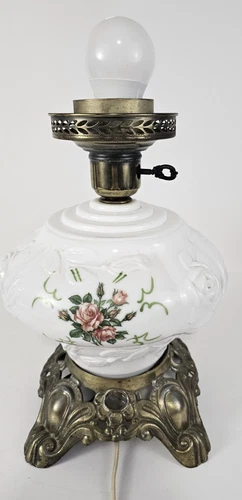 Vintage Gone With The Wind Embossed Rose Milk Glass Parlor 3 Way Table Lamp Base