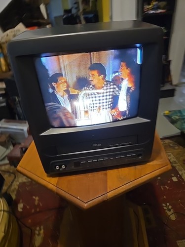 Vintage zenith 13" TV with VHS 1997 Power Cord Not Included - Picture 3 of 15