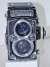 Rolleiflex 2.8E 1623549 w/ Schneider-Kreunach 1:2.8/80 Xenotar 4787252 w/ case
