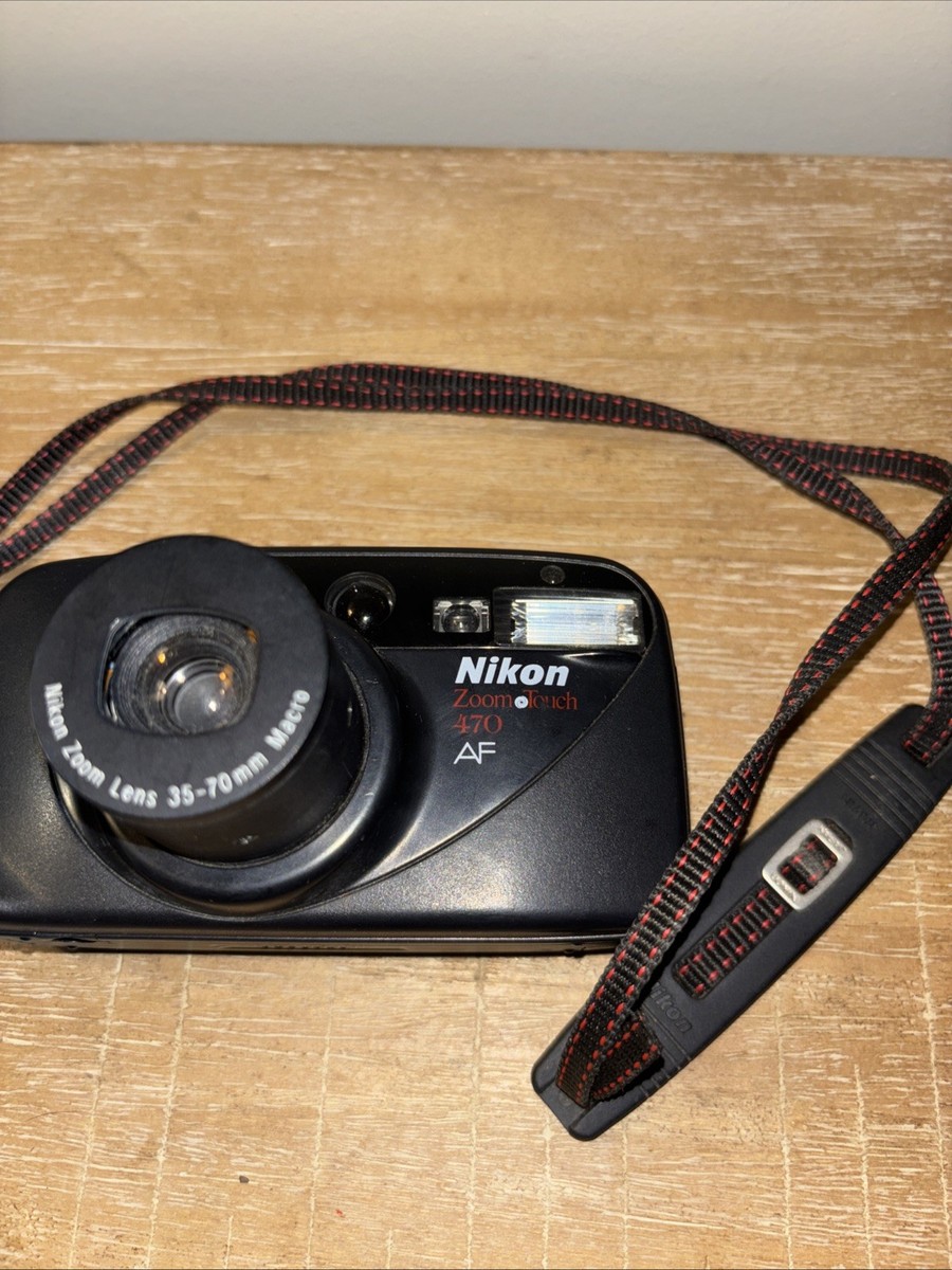 Nikon ZoomoTouch 470 AF 35mmコンパクトフィルムカメラ Nikon Zoom Touch 470 AF 35mm Point &Shoot Film Camera w/ 35-70mm
