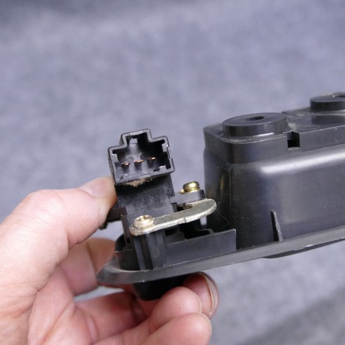 2002-2006 CRV LH Driver Front Interior Door Handle w/Lock Switch Black OEM 78066 - Picture 6 of 6