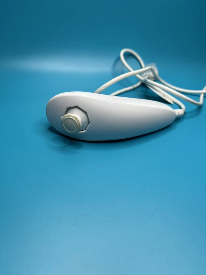 Nintendo Wii Official Authentic OEM White Nunchuck Controller RVL-004 Tested - Image 3 of 4