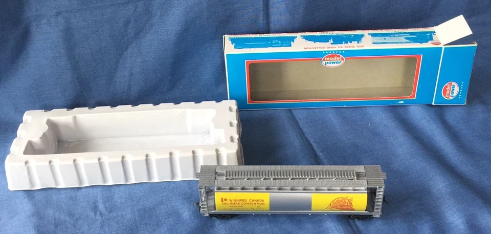 Model Power HO Railroad Train 51' Cylindrical Hopper Car 1983 NMRA Winnipeg - Image 3 of 4