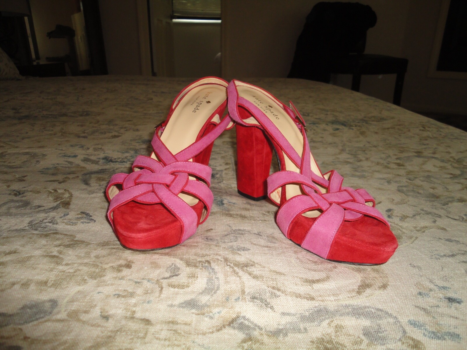 Picture 1 of 8
