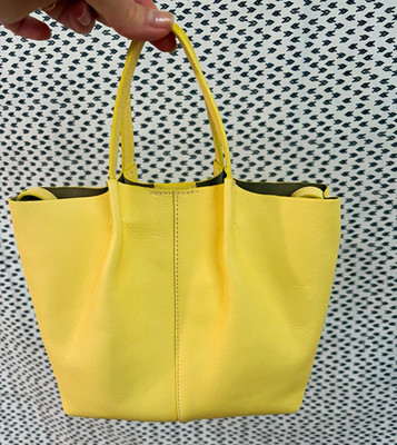 IL BISONTE Yellow Pebbled Nina Tote Bag