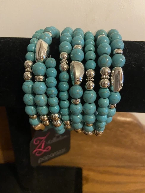 Pulseira Paparazzi Zi 💎 Party Crusher 2021 - Diamante Império Bobina Turquesa - Imagem 4 de 4