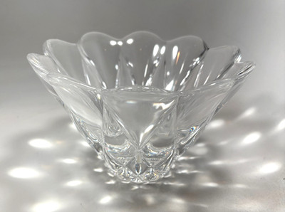 Orrefors Clear Crystal Daisy Nut / Candy Bowl Designed Anne Nilsson 1987 Signed